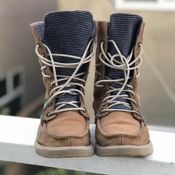 sanuk stevie boots